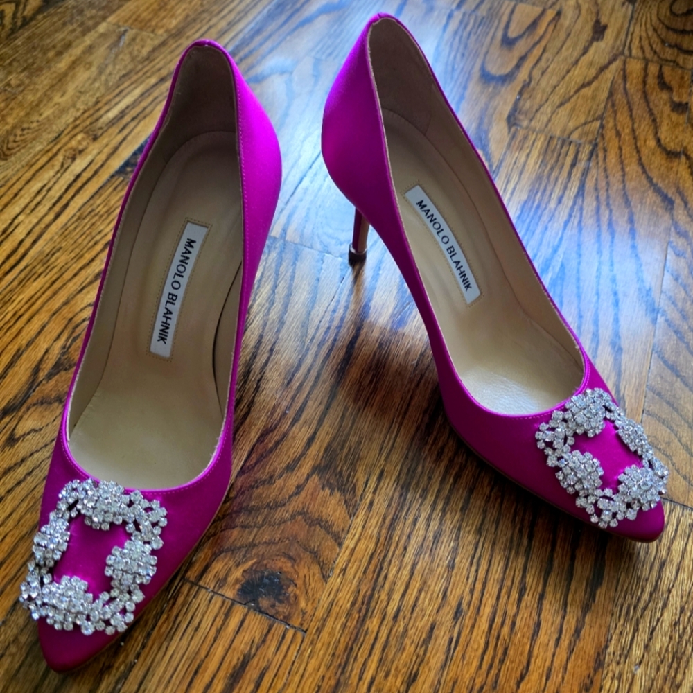 ❗️SOLD❗️Manolo Blahnik Hangisi Pink(fushia)Satin Pumps 70mm